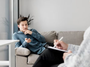 Mejores psicólogos online | España | Interapia 2 psicologo para adolescentes
